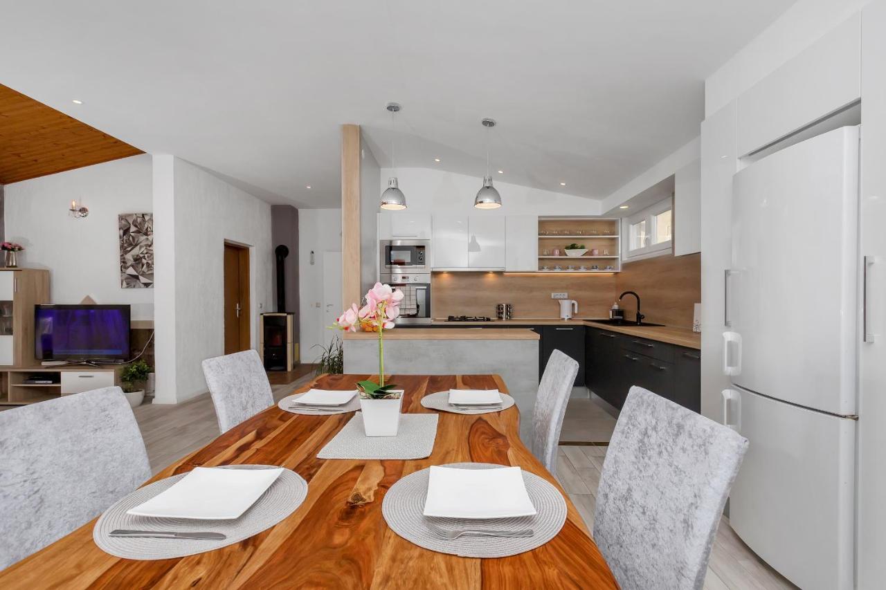 באסקה וודה Apartments Rose מראה חיצוני תמונה